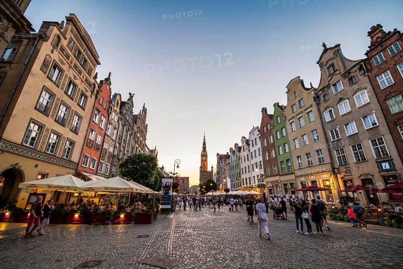 Hanseatic league houses on the Motlawa river at sunset