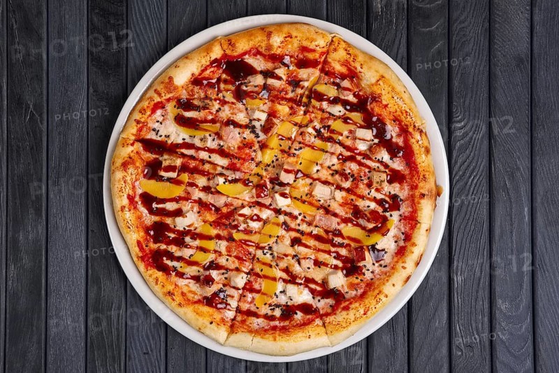 Top view of pizza with chicken