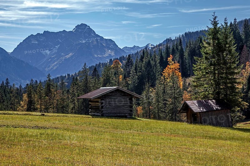Autumn landscape below Engenkopf