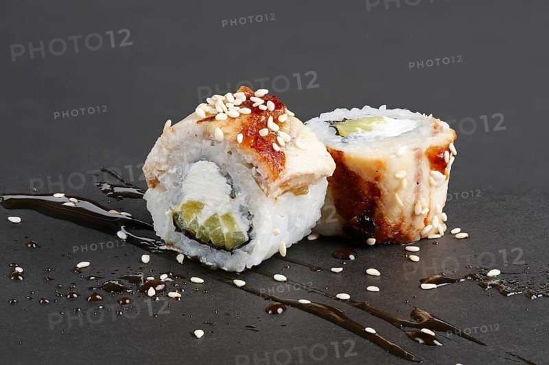 Eel rolls with cucumber