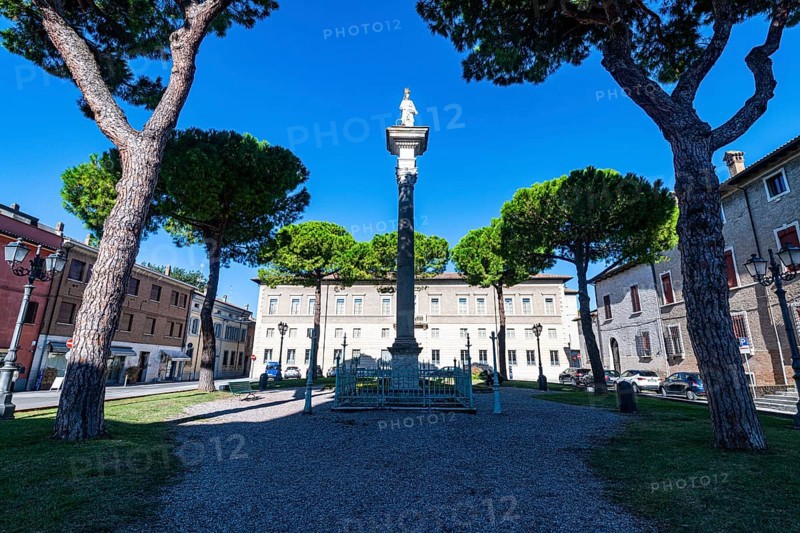 Square before the Cathedral of the Resurrection of Jesus Christ