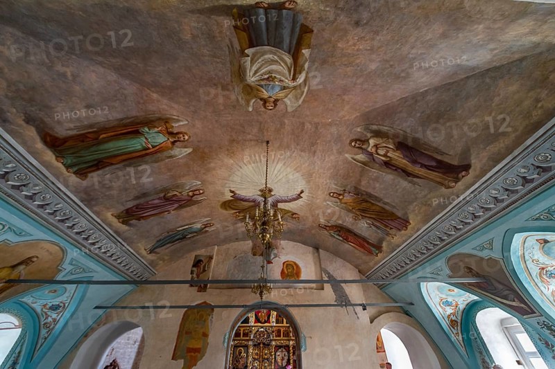 Icons on the wall of the Bogoroditse-Uspenskiy Sviyazhsky Monastery