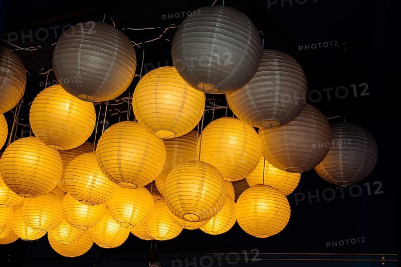 Bunch of paper lantern lamps in the display