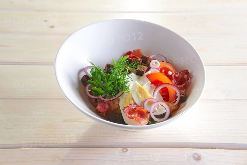 Country salad with fried potato