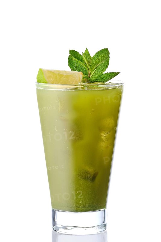 Cold refreshing lemonade with matcha tea