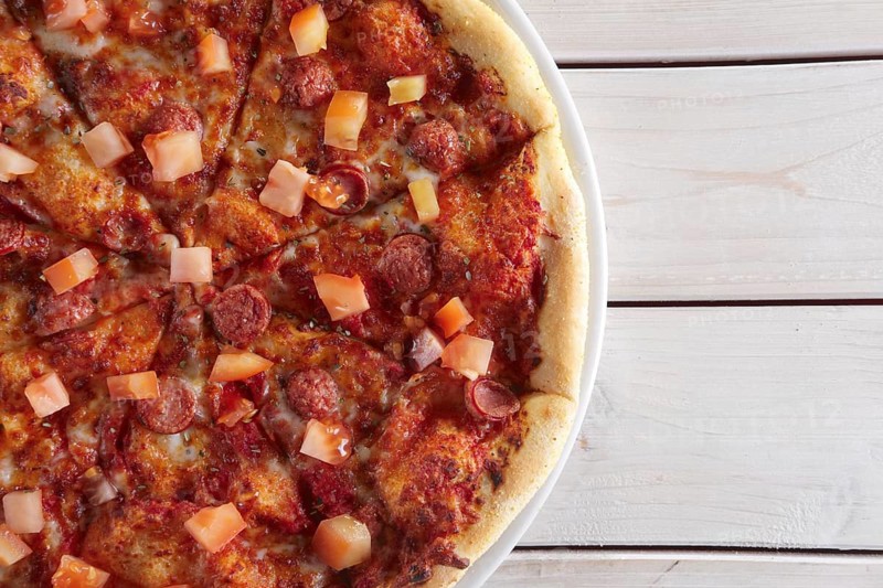 Pizza with sausage
