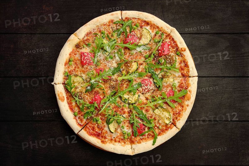 Pizza with beef