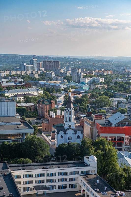 Overlook over Ulyanovsk and the Volga river