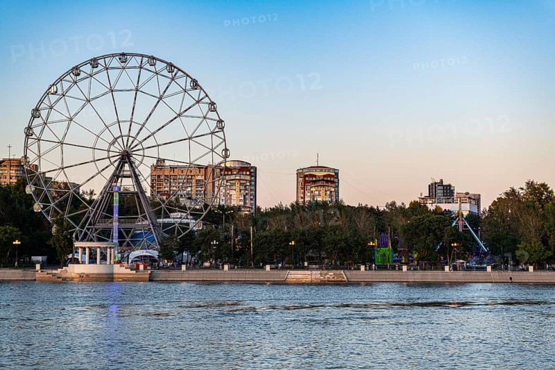 Ferries wheel
