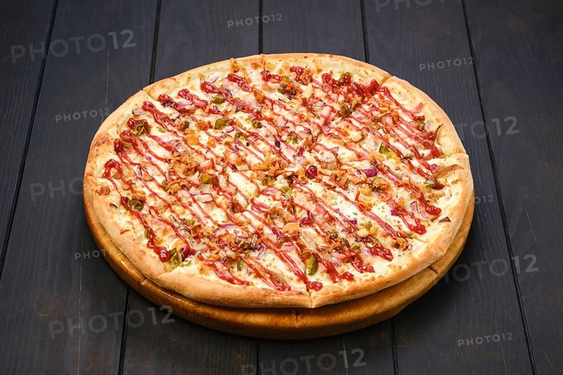 Mexican pizza with bacon