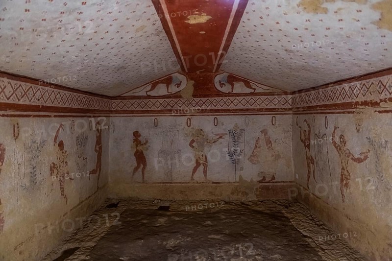 Beautiful wall paintings in the Necropolis of Tarchuna