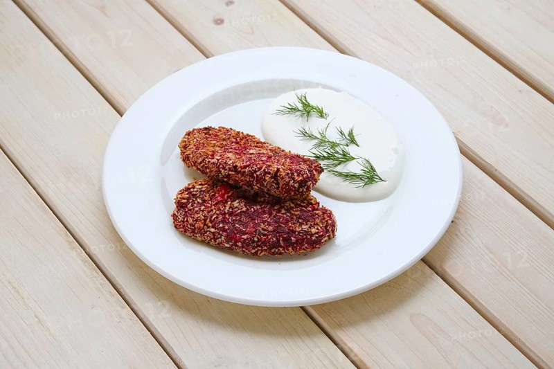 Soy and carrot lean cutlet with sour cream