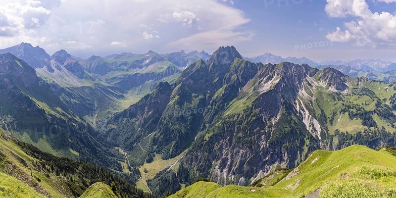 Mountain panorama from Laufbacher-Eckweg to Grosser Wilder