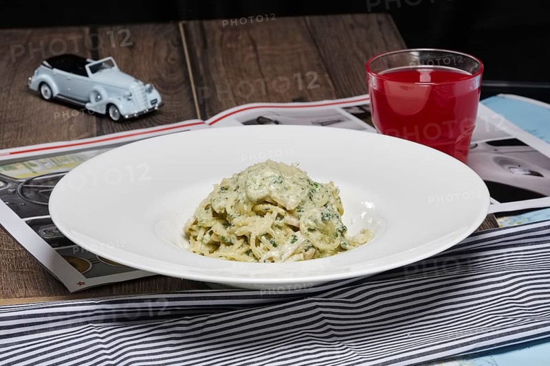 Classic macaroni with cheese in driver's bar