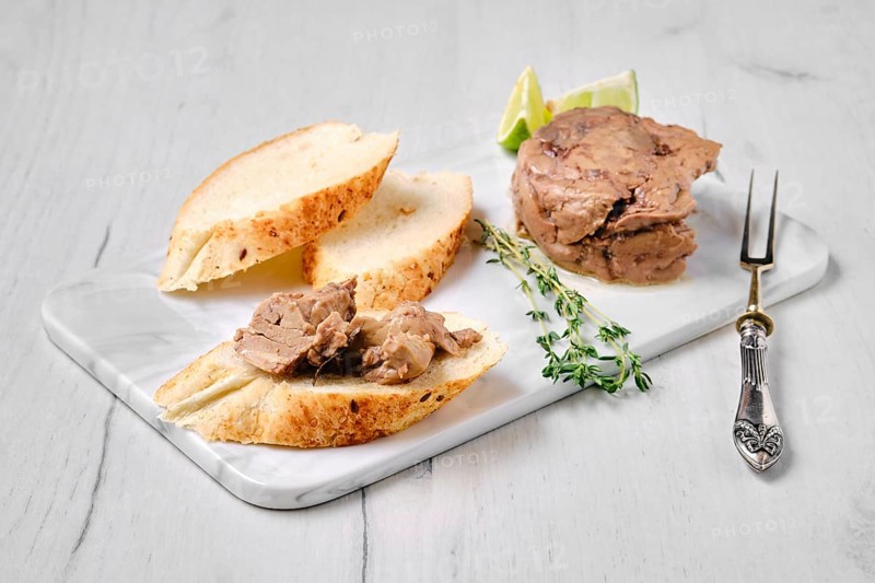 Sandwich with cod liver