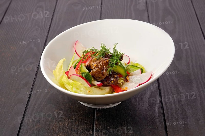 Salad with beef liver