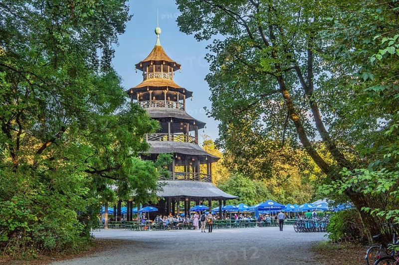 Beer garden at the Chinese Tower in the English Garden in the evening sun