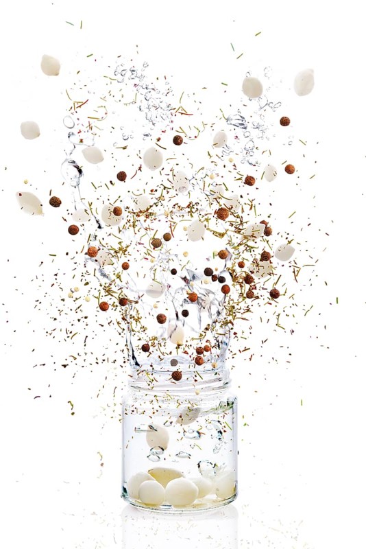 Blast of pickled onion with pepper and herbs cupping-glass