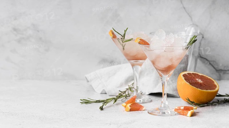 Front view alcoholic beverage cocktail with grapefruit
