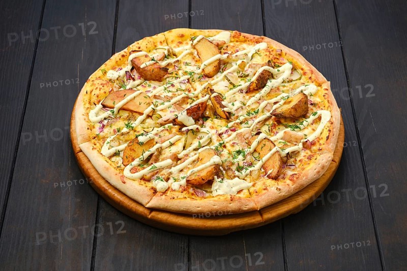 Round pie with potato