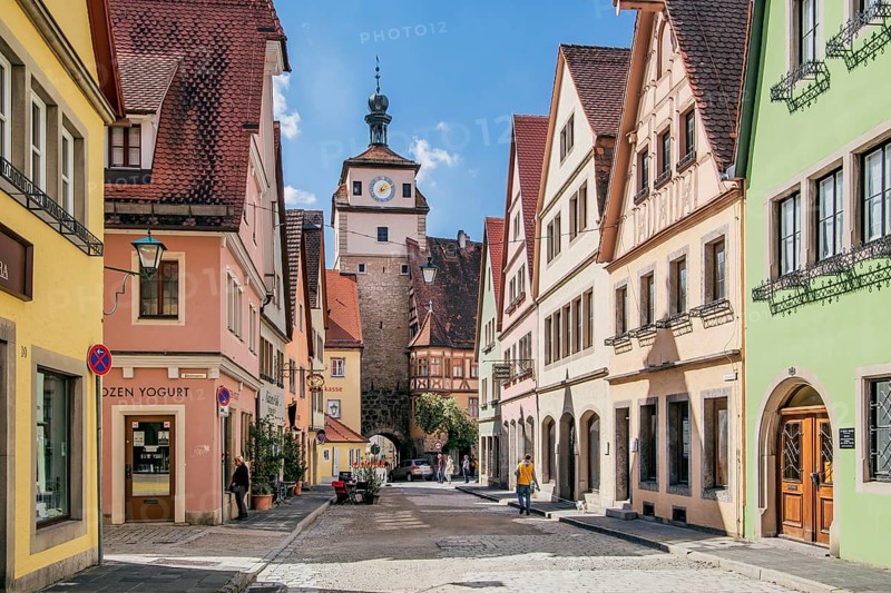 Galgengasse with White Tower