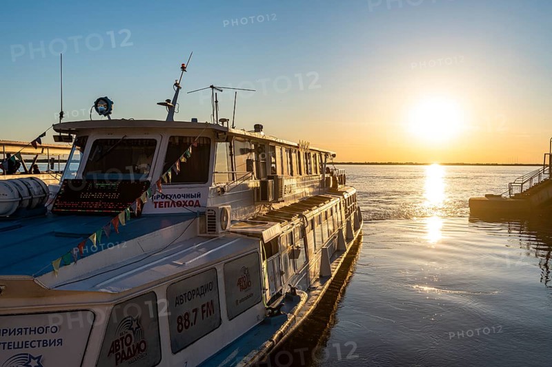 Sightseeing boat on the Amur river