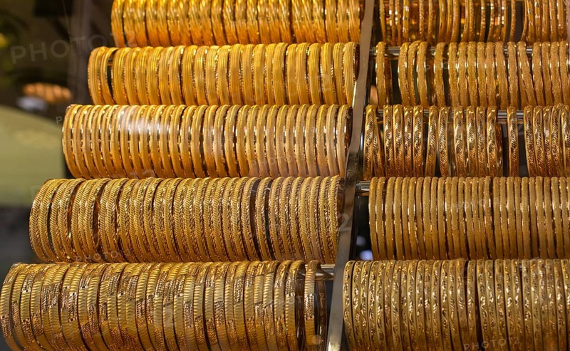 Display of of golden bracelets examples of Turkish jewelry