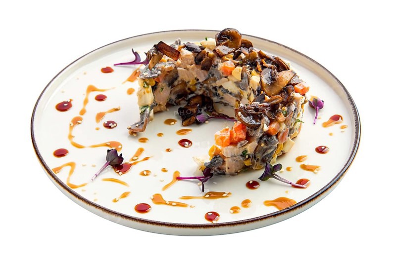 Salad with mushrooms