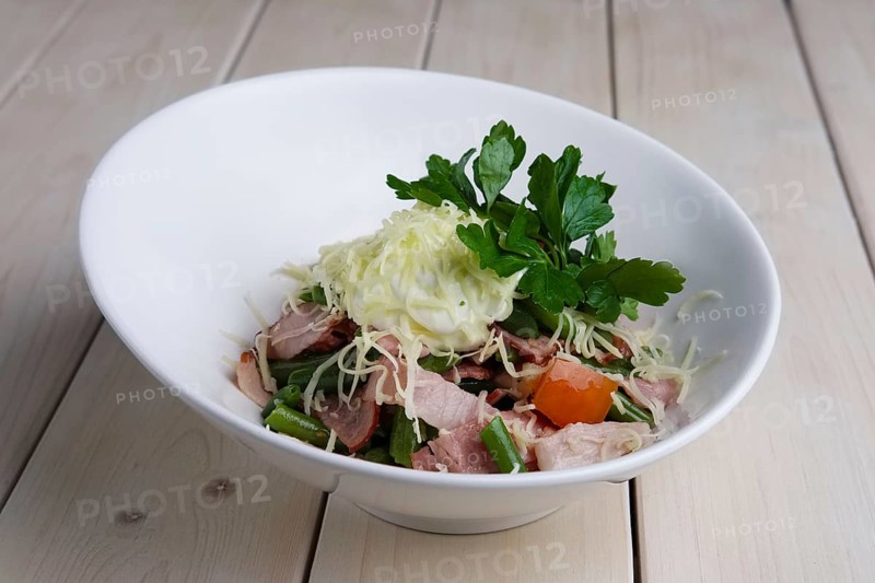 Salad with green beans