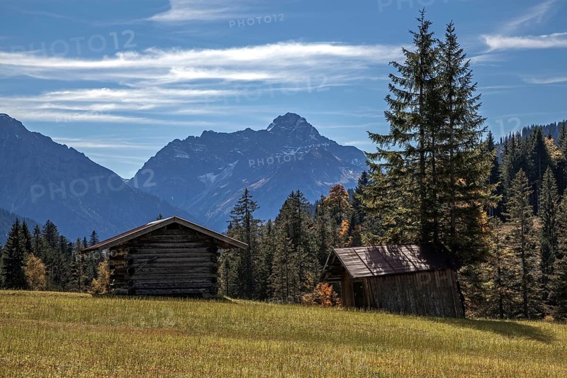 Autumn landscape below Engenkopf