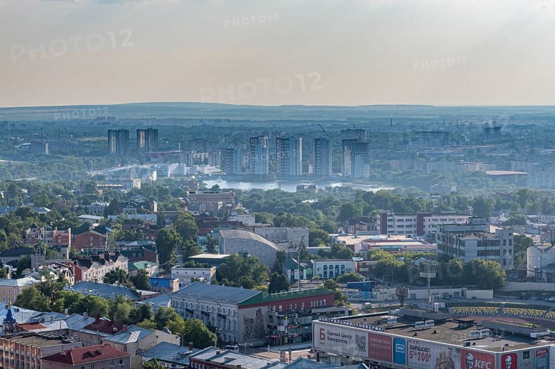 Overlook over Ulyanovsk and the Volga river