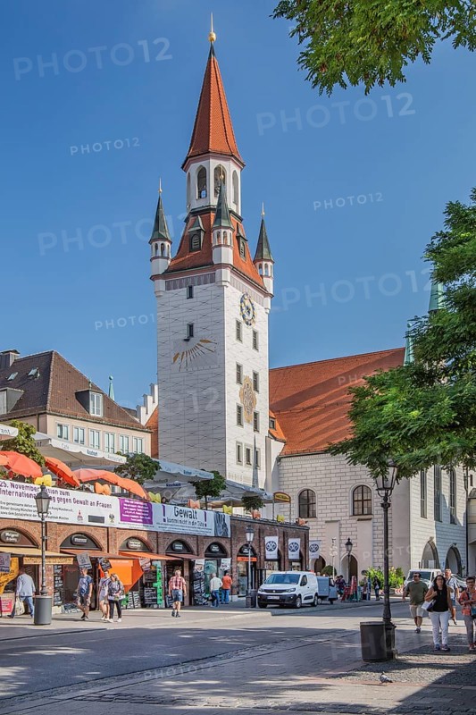 Old Town Hall with tower at the Viktualienmarkt