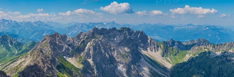 Mountain panorama from the Grosser Daumen