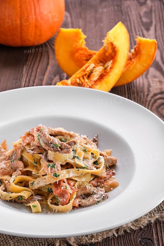 Pasta with chicken