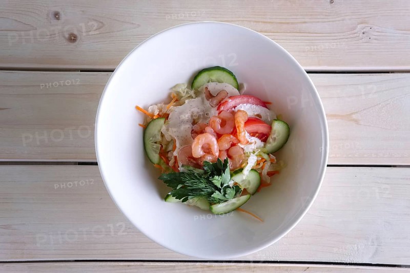 Salad with shrimps