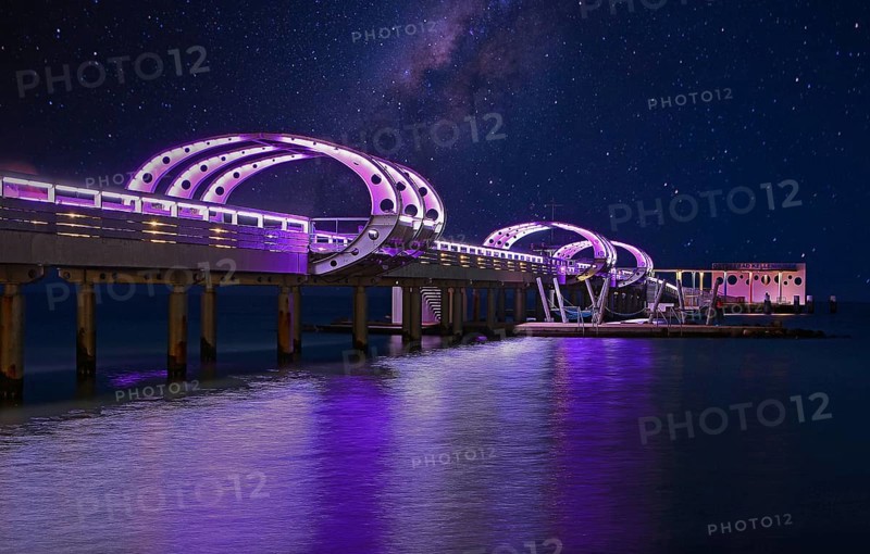 Illuminated pier