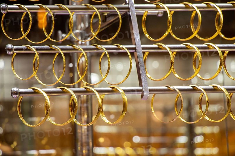 Display of of golden bracelets examples of Turkish jewelry
