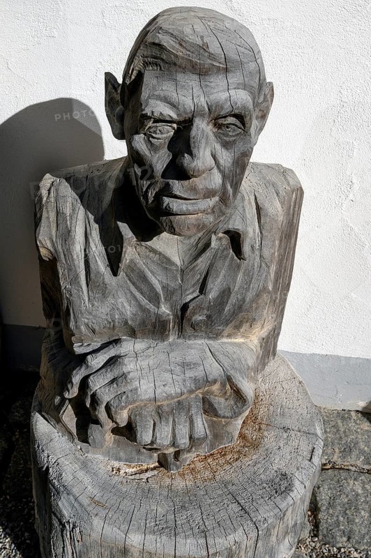 Male bust