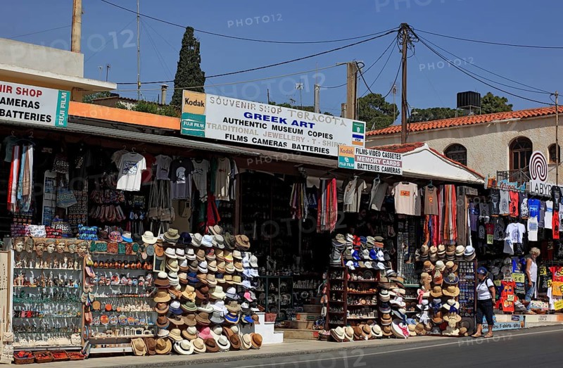 Souvenir shop in Knossos