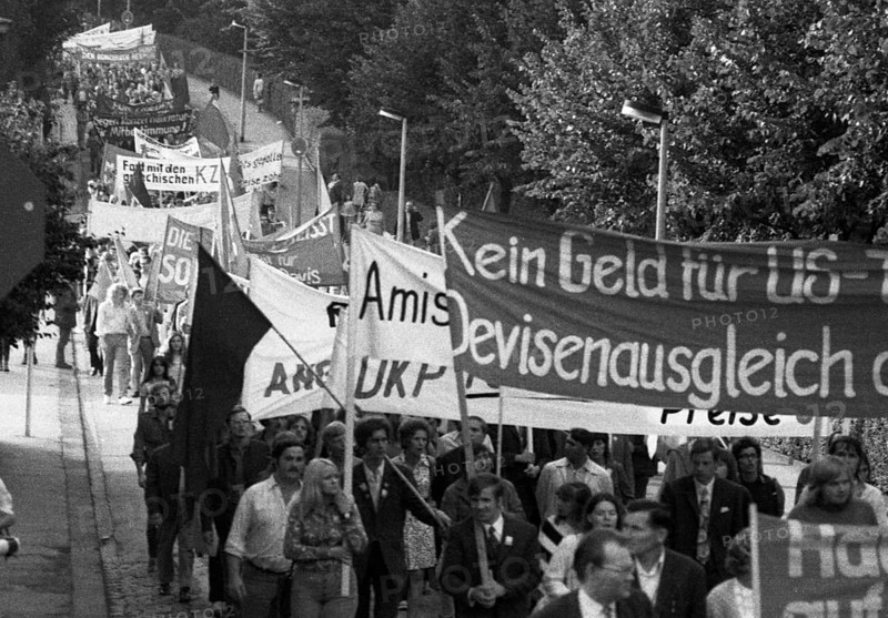 With a conference and demonstration