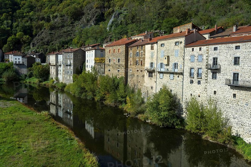 Lavoute Chilhac labelled Les Plus Beaux Villages de France on river Allier. Haute-Loire department