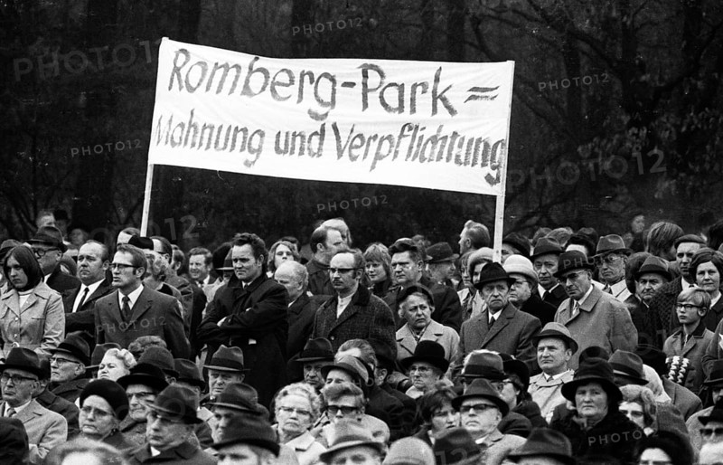 The honouring of the dead by the Nazi regime on Good Friday 1945