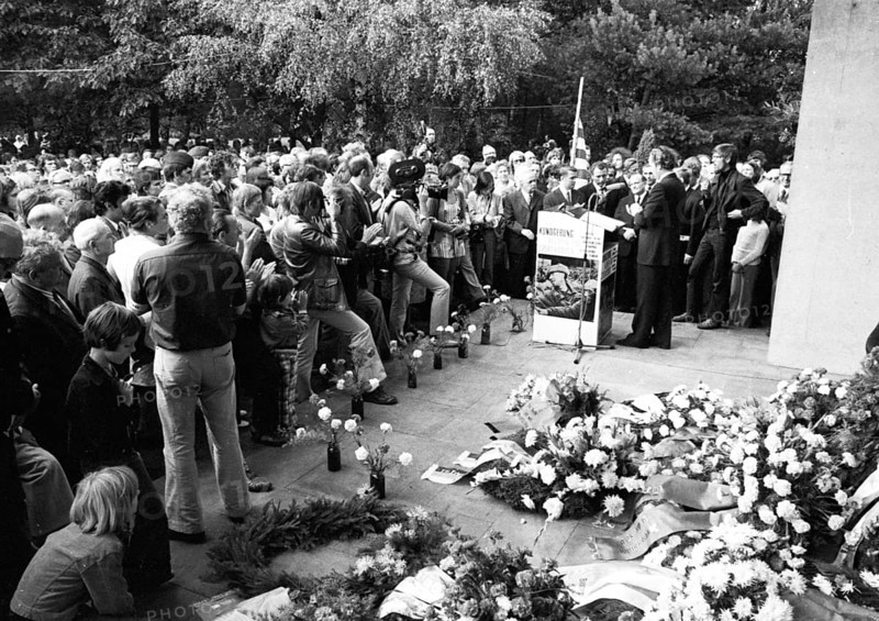 The traditional commemoration ceremony Flowers for Stukenbrock