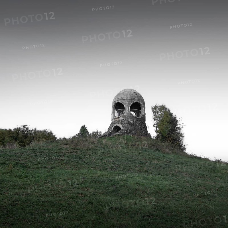 A lookout tower on Pastevni vrch