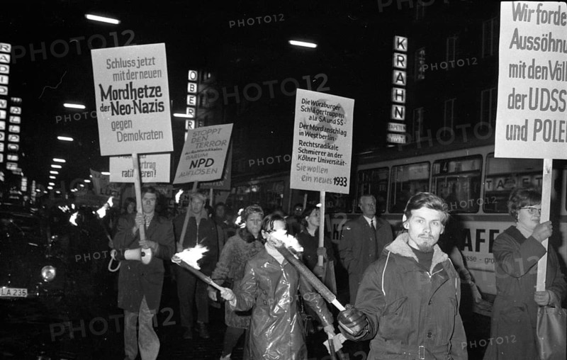 Cologne leftists demonstrated against neo-Nazis and international fascism through the city centre on 10. 11. 1968