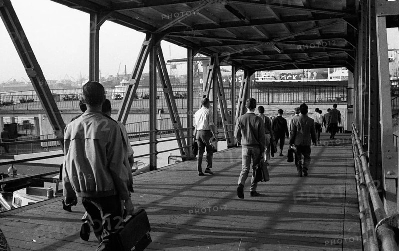 Work at the Port of Hamburg and Howaldtswerke Hamburg