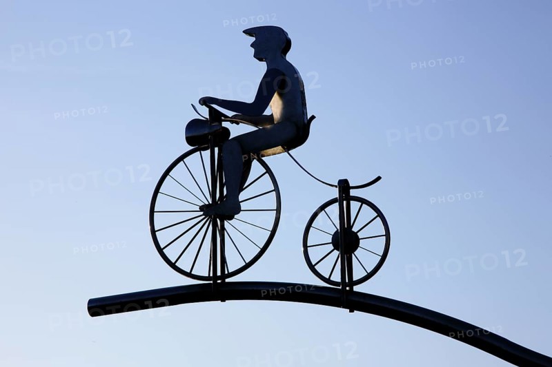 Sculpture Trethenner the Werratal Cyclist by Wolfgang Loewe 2002