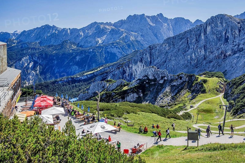 Mountain house terrace on the Osterfelderkopf with Dreitorspitze 2633m in the Wetterstein Mountains