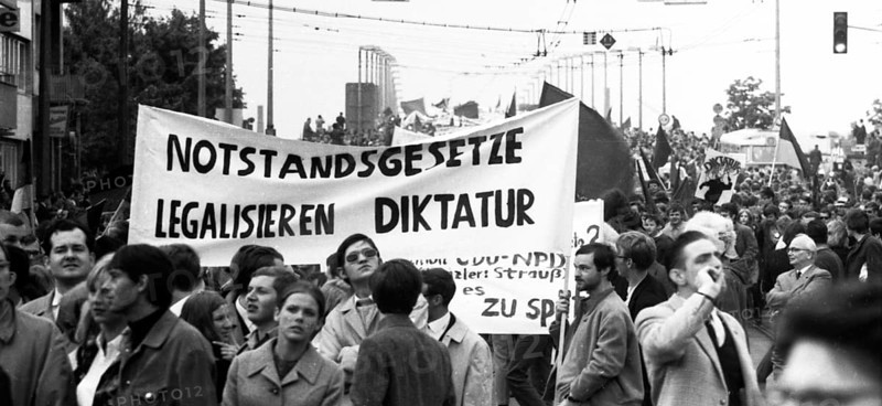 Many thousands of people gathered in Bonn on 11. 5. 1968 for the March on Bonn to protest against the emergency laws