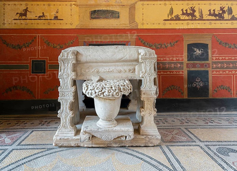 Exhibits and interior design in the Pompejanum in Aschaffenburg